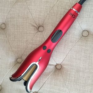 Chi spin N curl in red